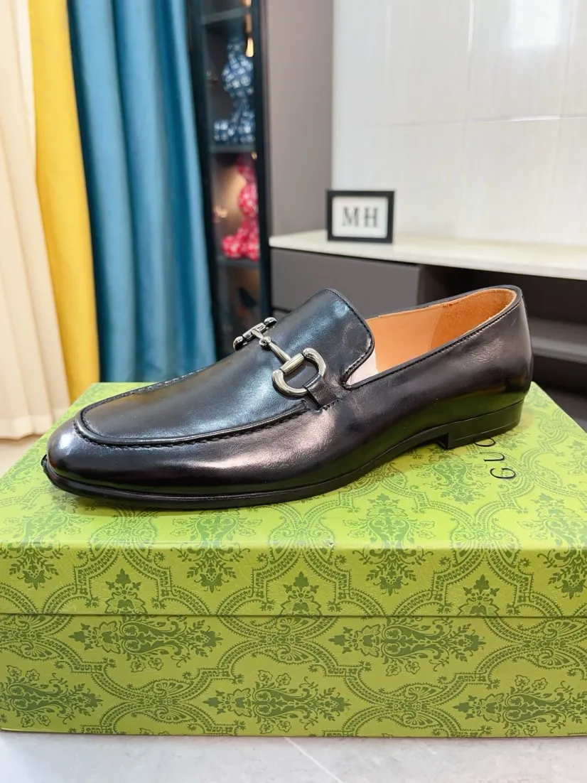 Men's shoes 💰500🌹🌹【GUCCI】The most popular classic Gucci leather shoes. Synchronized with the official website, the upper is made of Italian first-layer cowhide ➕cowhide lining, with unique brand and unique craftsmanship. Highlighting the hot style of the new year. Stop hesitating, stop wandering, get it now. Number: 38--44